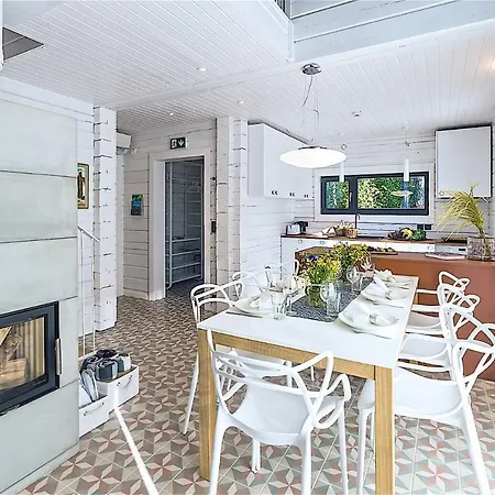 וילה Hapsal Spa Villas *